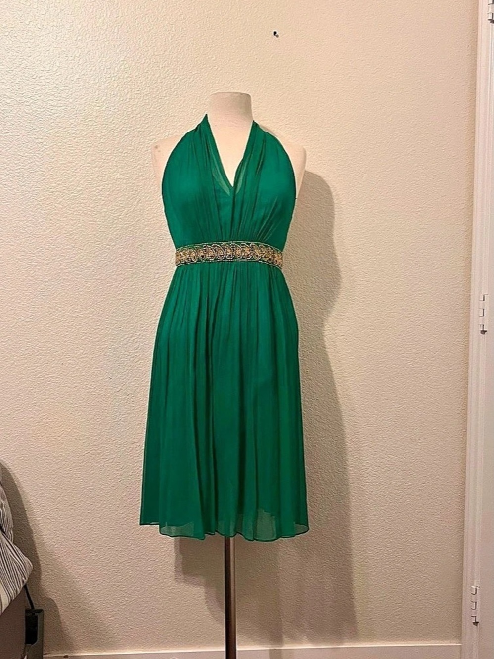 Maggy London Beaded Green Mini Dress Size 8P Like New